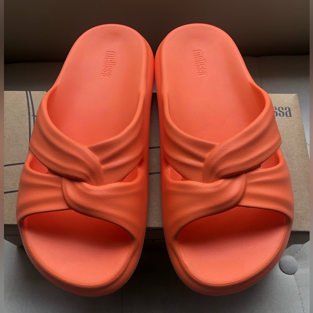 Melissa orange slides